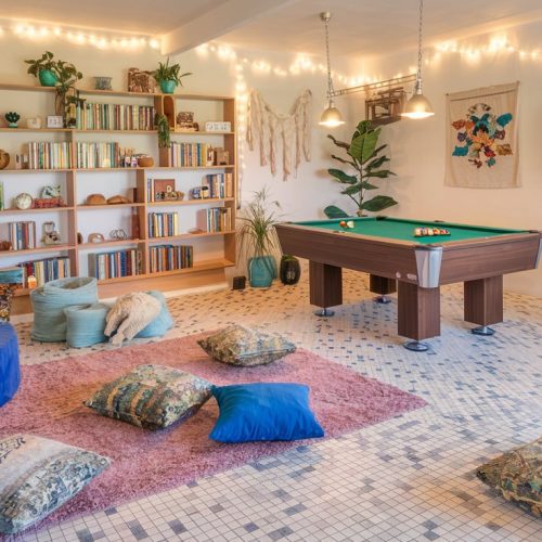 Ultimate Cozy Teen Hangout Room